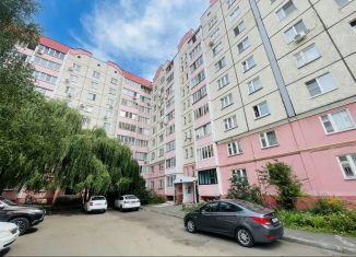 Сдается в аренду трехкомнатная квартира, 65 м2, Орёл, улица Картукова, 1