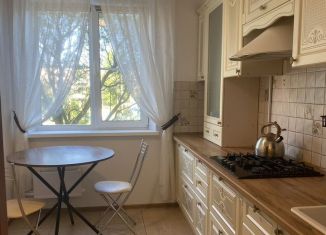 Сдам 3-ком. квартиру, 65 м2, Волхов, Авиационная улица, 11