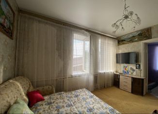 Аренда 2-комнатной квартиры, 47 м2, Армавир, улица Ефремова, 136