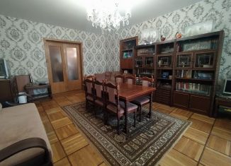 3-ком. квартира на продажу, 136.2 м2, Санкт-Петербург, Мичуринская улица, 1