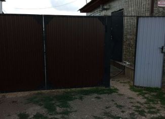 Продаю дом, 100 м2, посёлок Новосергиевка, улица Жукова, 32