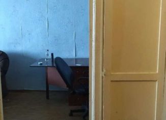 Продаю 1-ком. квартиру, 30.7 м2, Бугульма, улица Салиха Сайдашева, 9