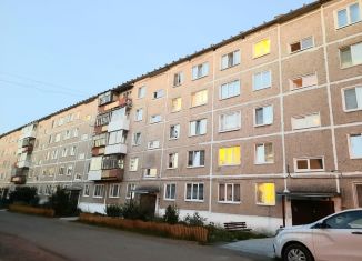 Продам трехкомнатную квартиру, 59.9 м2, поселок Юго-Камский, Советская улица