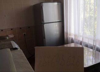 Сдам в аренду 1-комнатную квартиру, 38 м2, Владикавказ, улица Барбашова, 43, 35-й микрорайон