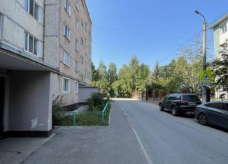 Продается 2-комнатная квартира, 52 м2, Благовещенск, улица Демьяна Бедного, 85/1