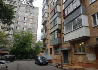 Продам 3-ком. квартиру, 64.5 м2, Серпухов, улица Ворошилова, 140