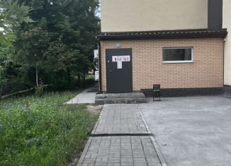 Продаю офис, 32 м2, Волгодонск, улица Гагарина, 24с1