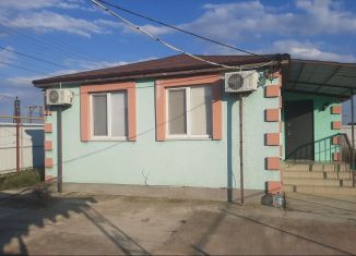 Продам дом, 60 м2, поселок городского типа Приморский, улица Адаманова, 2