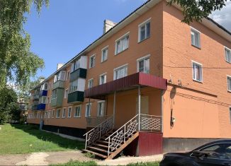 Продается двухкомнатная квартира, 43.8 м2, рабочий посёлок Куркино, улица Ленина, 2А