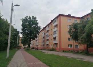 Продаю 2-комнатную квартиру, 47 м2, Гурьевск, Фабричная улица, 3