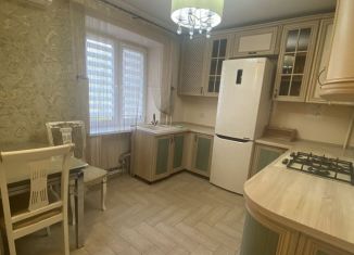 Сдается 1-комнатная квартира, 40 м2, Карачаево-Черкесия, проспект Ленина, 64