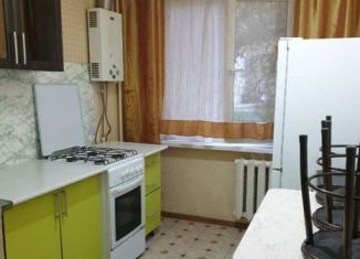 Сдача в аренду 2-ком. квартиры, 55 м2, Нальчик, Ингушская улица, 1, район Молодёжный