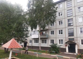 Продается двухкомнатная квартира, 43.3 м2, рабочий посёлок Кормиловка, Советская улица