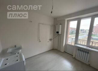 Продаю 3-ком. квартиру, 63 м2, Грозный, улица Новаторов, 9