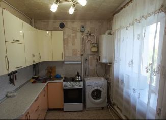 Продам 2-ком. квартиру, 52 м2, Татарстан, Советская улица, 96