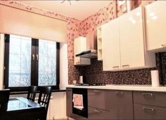 Аренда трехкомнатной квартиры, 82 м2, Калуга, улица Чичерина, 17