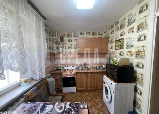 Продажа 2-комнатной квартиры, 55 м2, Севастополь, улица Титова, 63