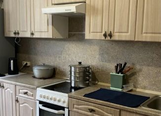 Продам 1-комнатную квартиру, 38 м2, деревня Сапроново, квартал Северный, 13, ЖК Эко Видное