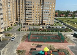 Продаю двухкомнатную квартиру, 63 м2, поселок Большевик, Молодёжная улица, 21