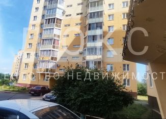 Продается трехкомнатная квартира, 69.4 м2, Новокузнецк, улица Звездова, 60