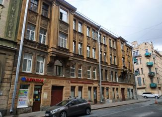 Продаю комнату, 17.2 м2, Санкт-Петербург, улица Воскова, 6, метро Петроградская