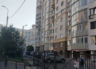 Продается двухкомнатная квартира, 71.2 м2, Владимирская область, улица Крайнова, 4