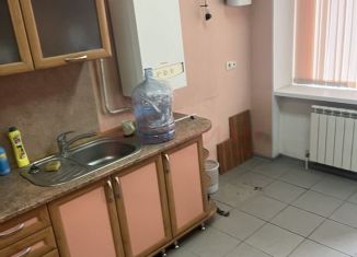 Продаю 3-ком. квартиру, 89 м2, Новочеркасск, Славянский переулок, 4