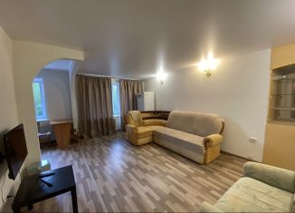 Сдается в аренду квартира студия, 32.7 м2, Серов, улица Луначарского, 96