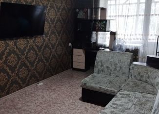 Сдаю в аренду 3-комнатную квартиру, 58 м2, Тобольск, улица Семёна Ремезова, 116А