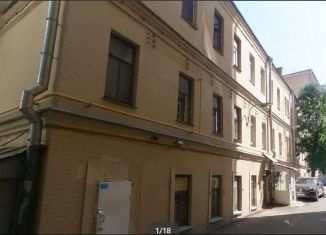 Продается трехкомнатная квартира, 60.5 м2, Москва, Садовая-Триумфальная улица, 16с3, Садовая-Триумфальная улица