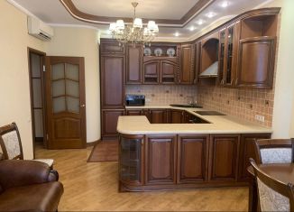 Продам 3-комнатную квартиру, 126 м2, Ставрополь, улица Мира, 284/1, ЖК Солнечный