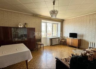 Продам 3-ком. квартиру, 61 м2, Астраханская область, улица Софьи Перовской, 103к26