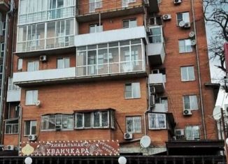 Продажа 4-ком. квартиры, 170 м2, Ростовская область, улица Серафимовича, 72