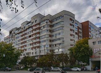 Продам 2-ком. квартиру, 71 м2, Свердловская область, улица Щорса, 24