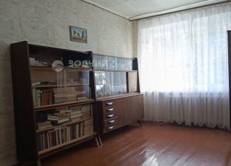 Продажа 3-ком. квартиры, 68 м2, Чувашия, улица Анисимова, 2