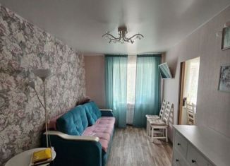 Сдается трехкомнатная квартира, 60 м2, Рыбинск, улица Расплетина, 5