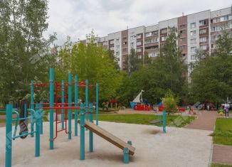 Продается 2-комнатная квартира, 50.8 м2, Санкт-Петербург, улица Крыленко, 45к3, метро Проспект Большевиков