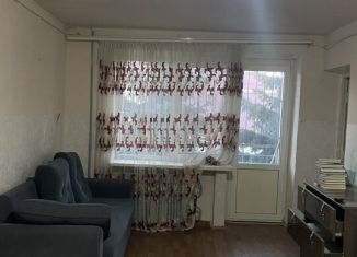 Трехкомнатная квартира в аренду, 89 м2, Черкесск, Фабричная улица, 118