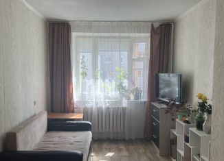 Продается 1-ком. квартира, 33 м2, Чебоксары, Пролетарская улица, 25