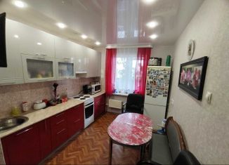 Продается 4-ком. квартира, 84.3 м2, Первоуральск, улица Емлина, 11