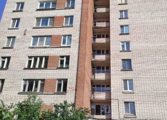 Продается 2-комнатная квартира, 50.2 м2, Санкт-Петербург, метро Московская, улица Ленсовета, 50