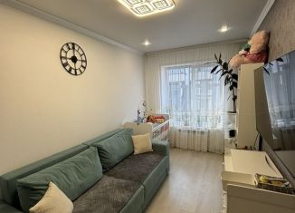 Продажа 1-ком. квартиры, 34 м2, село Высокая Гора, Рождественская улица, 8