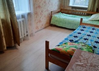 Сдам в аренду 2-комнатную квартиру, 42 м2, Волхов, Молодёжная улица, 18А