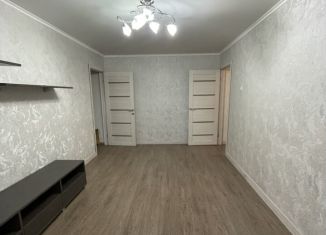 Сдам в аренду 3-ком. квартиру, 60.9 м2, Абакан, улица Кати Перекрещенко, 7