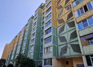 Продаю однокомнатную квартиру, 40.6 м2, Курск, улица Карла Маркса, 72к22