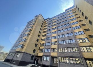 Продается трехкомнатная квартира, 91.6 м2, Черкесск, Октябрьская улица, 325