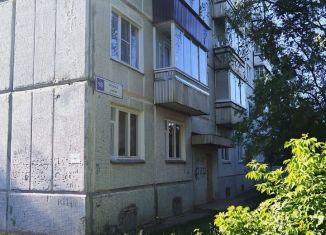 2-комнатная квартира на продажу, 48 м2, Кирово-Чепецк, Речная улица, 16