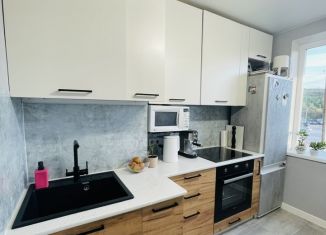 Продажа 1-ком. квартиры, 30 м2, Мурманск, улица Капитана Орликовой, 56