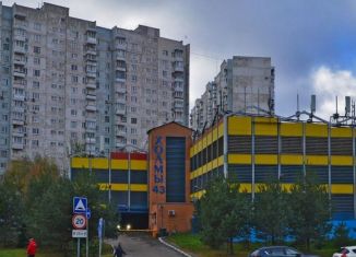 Сдается машиноместо, 18 м2, Москва, метро Терехово, улица Крылатские Холмы, 43