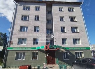 Продаю 2-комнатную квартиру, 52 м2, Коряжма, улица Кирова, 27А